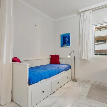 Cozy Beachfront In Fuengirola By Costarentals - Ref 25 Lejlighed